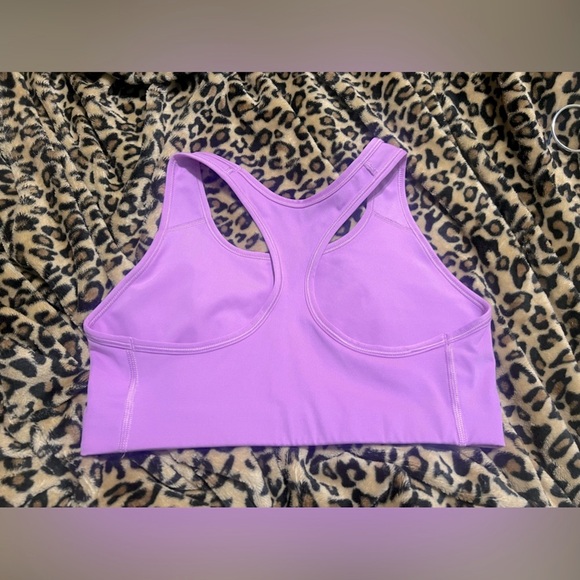 Nike Dri-Fit Unpadded Sports Bra | Women’s Size Medium | Like New - Picture 3 of 3